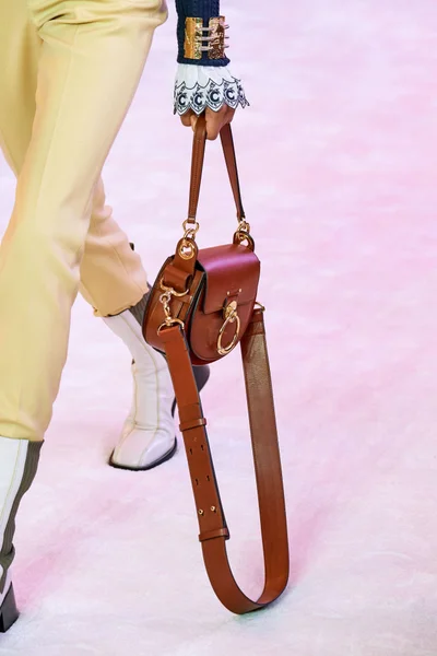 Look 120
